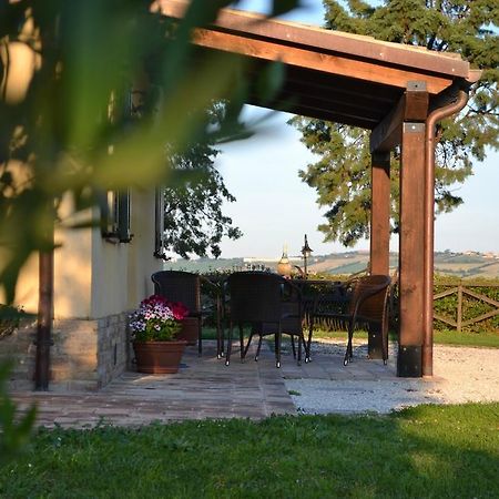 Agriturismo La Quiete Guest House Polverigi Bagian luar foto
