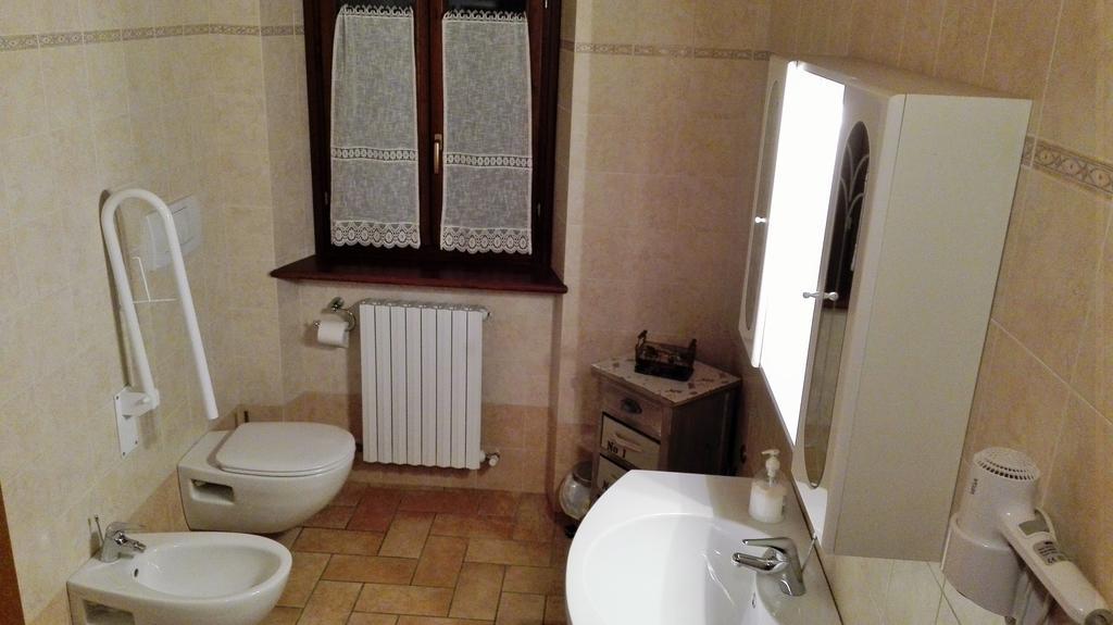 Agriturismo La Quiete Guest House Polverigi Bagian luar foto